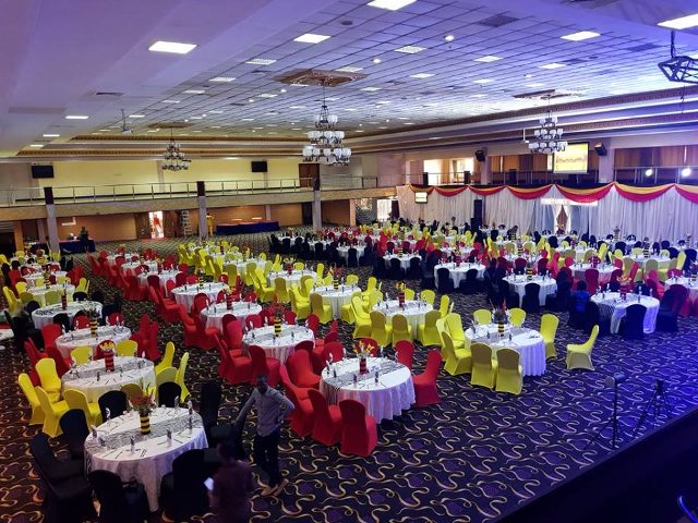 Our corporate catering packages ensure that your expectations are met during your office meetings,workshops, conferences and seminars, whatever the time of day.