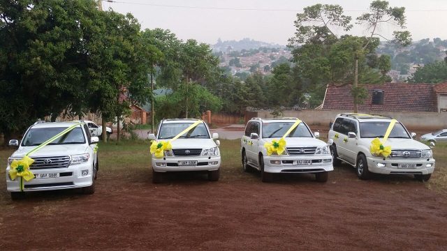 Toyota V8 bridal cars supplied by Moze Decoration World