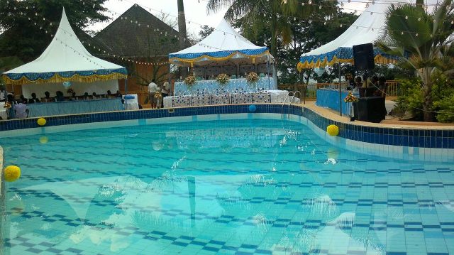 J&M Airport Road Hotel