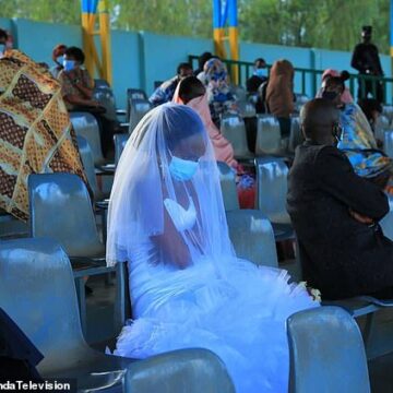 Rwandan couple detained via mikolo.com