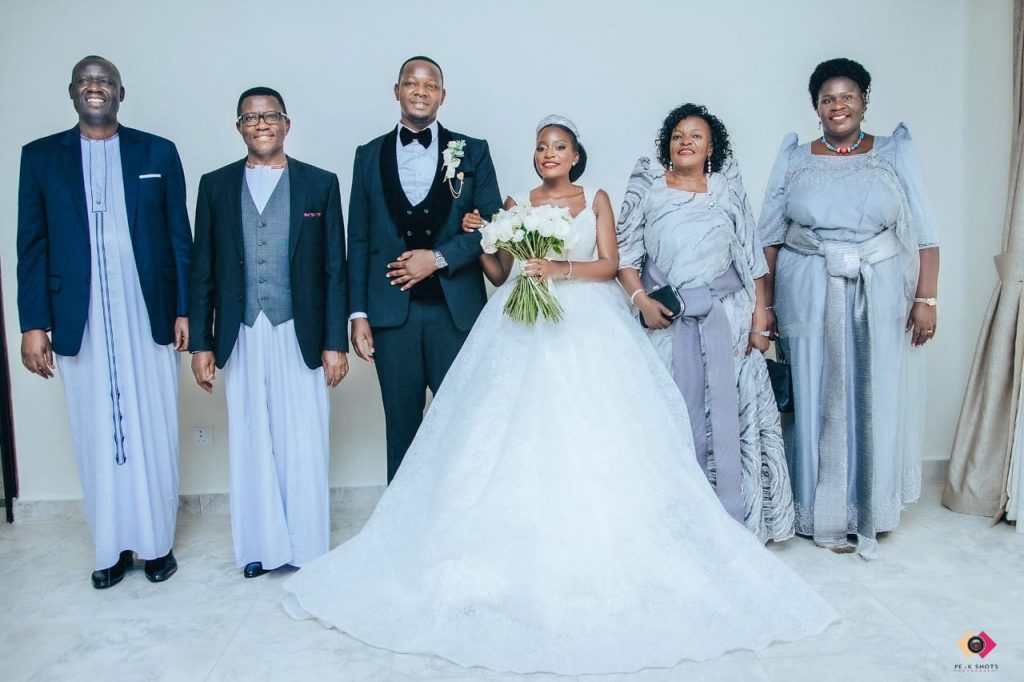 Emmanuel Ofwono weds Samantha Nanziri via mikolo